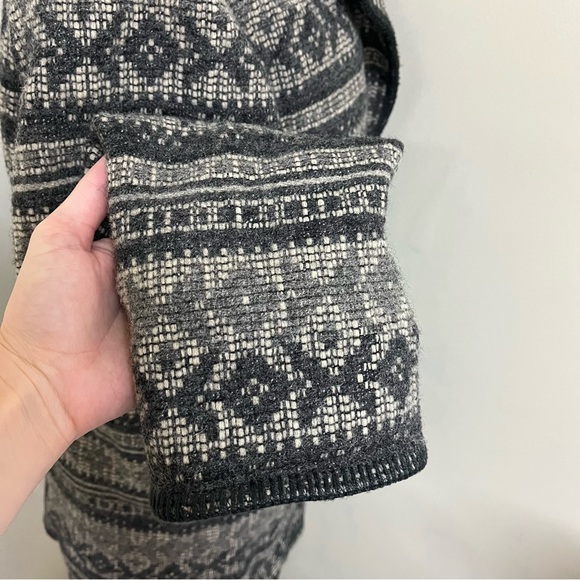 Vintage Woolrich Blanket Coat Aztec Print Size Small Made in USA - Picture 6 of 9